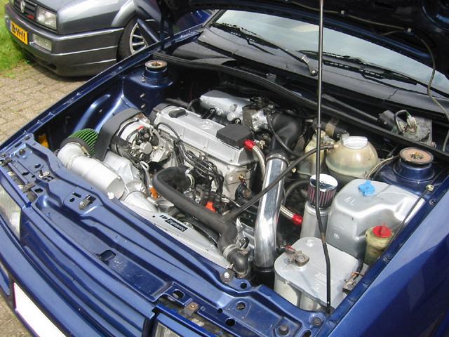 587